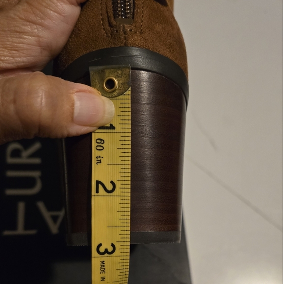 Naturalizer Ella Brown Bootie, Size 8.5 - Picture 8 of 8
